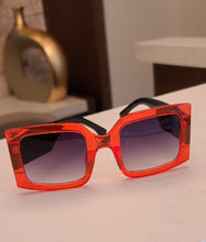 Load image into Gallery viewer, &quot; Chic&quot;
